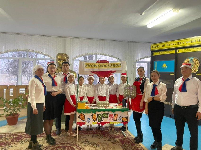 "ENGLISH AROUND THE WORLD" атты ағылшын тілі апталығы